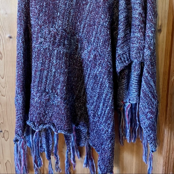 Turtleneck shawl - Picture 2 of 4